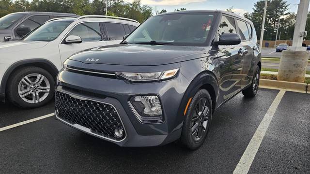 2022 Kia Soul EX FWD photo
