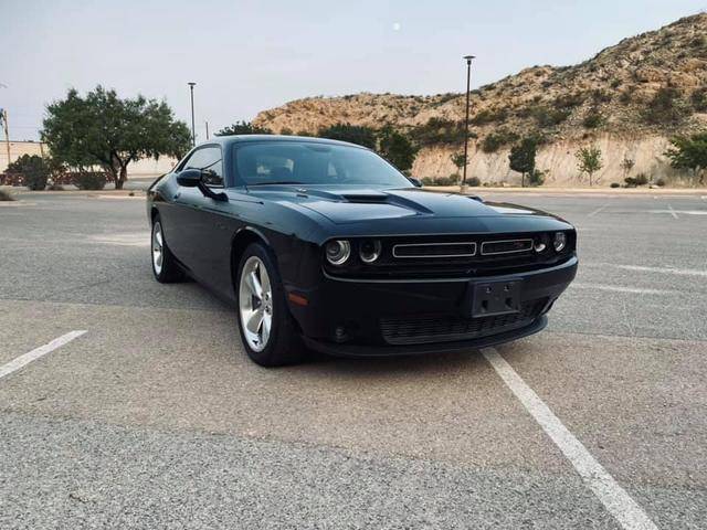 2015 Dodge Challenger R/T Plus RWD photo