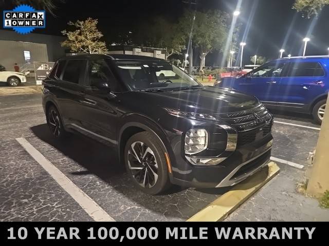 2022 Mitsubishi Outlander SE FWD photo