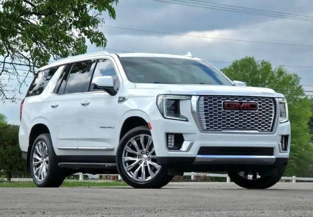 2021 GMC Yukon Denali 4WD photo