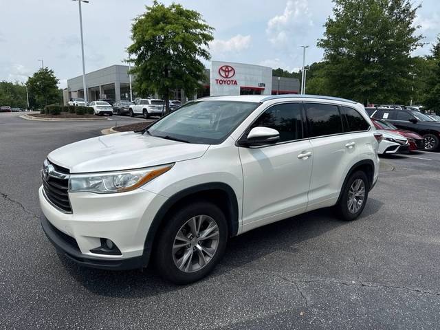 2015 Toyota Highlander XLE FWD photo