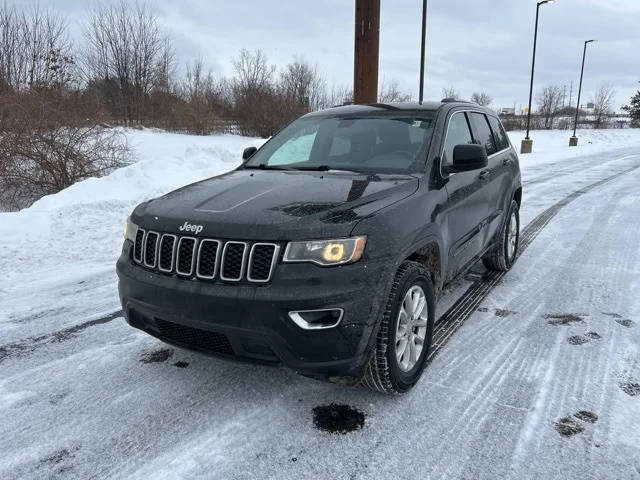 2021 Jeep Grand Cherokee Laredo E 4WD photo