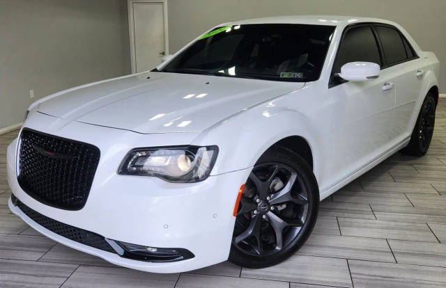 2021 Chrysler 300 300S RWD photo