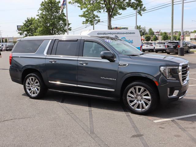 2021 GMC Yukon XL SLT 4WD photo