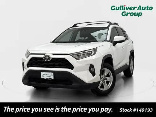 2021 Toyota RAV4 XLE FWD photo