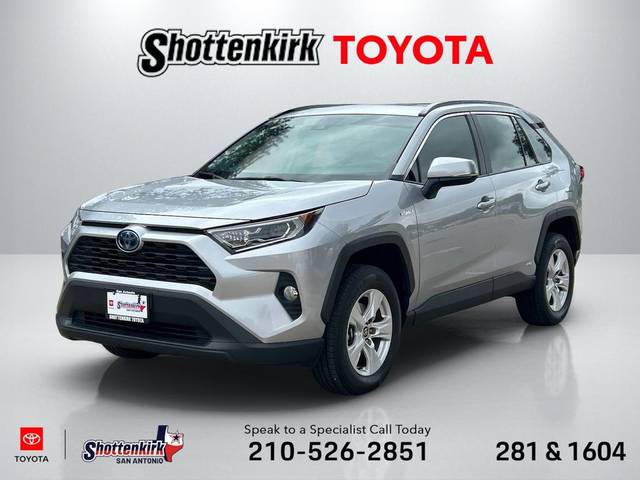 2021 Toyota RAV4 Hybrid XLE AWD photo