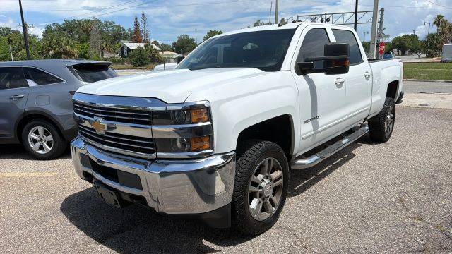 2018 Chevrolet Silverado 2500HD LT 4WD photo