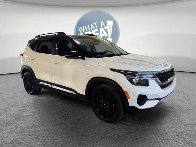 2022 Kia Seltos Nightfall AWD photo
