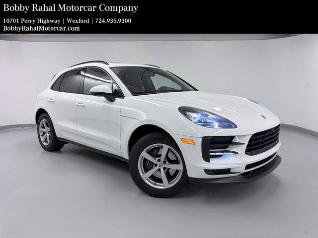 2021 Porsche Macan AWD photo