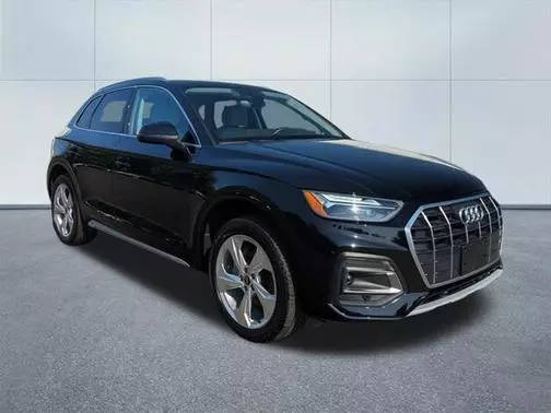 2021 Audi Q5 Premium Plus AWD photo