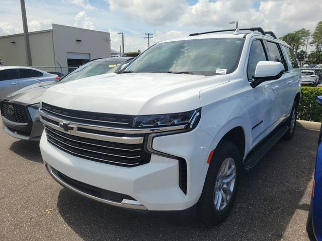 2021 Chevrolet Suburban LT RWD photo