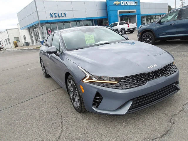 2022 Kia K5 LXS AWD photo