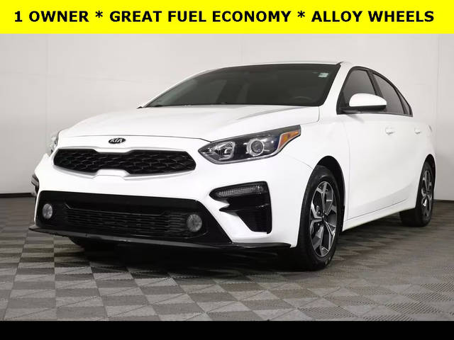 2021 Kia Forte LXS FWD photo