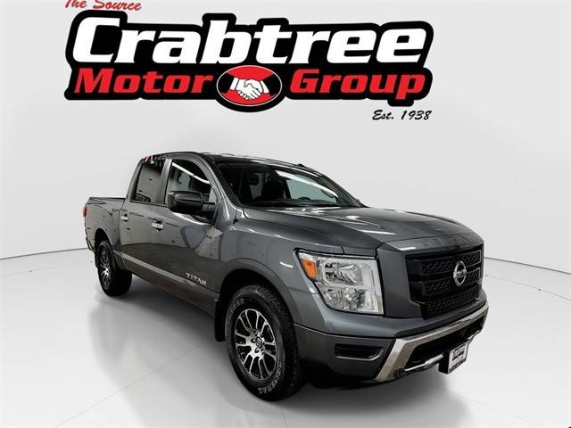 2021 Nissan Titan SV 4WD photo
