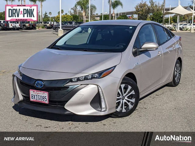 2022 Toyota Prius Prime LE FWD photo