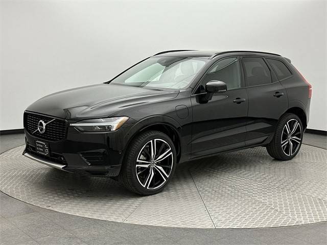 2021 Volvo XC60 R-Design AWD photo