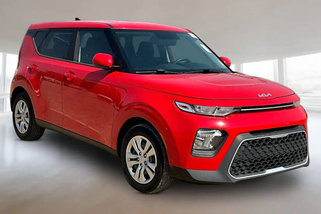 2022 Kia Soul LX FWD photo