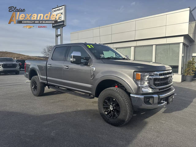 2021 Ford F-250 Super Duty LARIAT 4WD photo