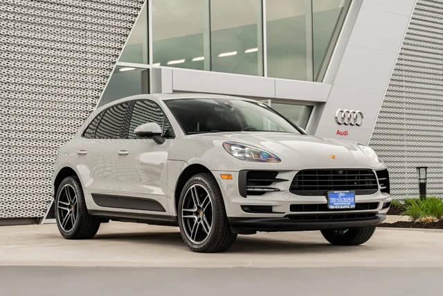 2021 Porsche Macan S AWD photo