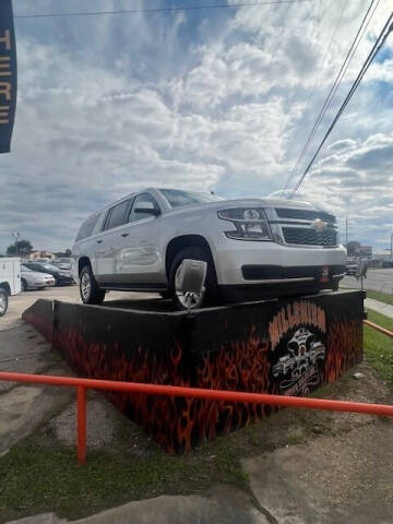 2015 Chevrolet Suburban LT RWD photo