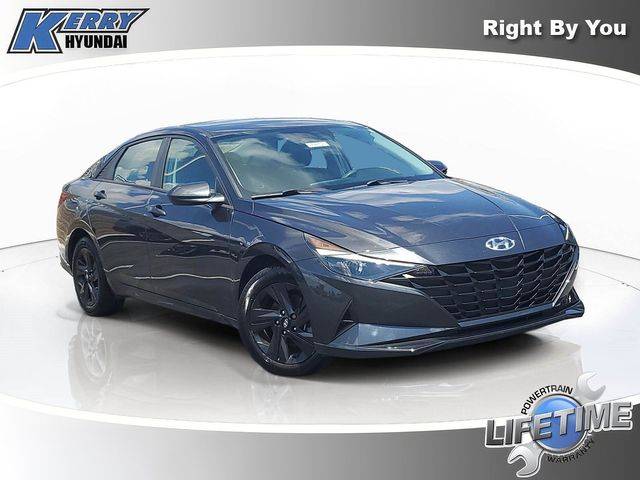 2022 Hyundai Elantra SEL FWD photo