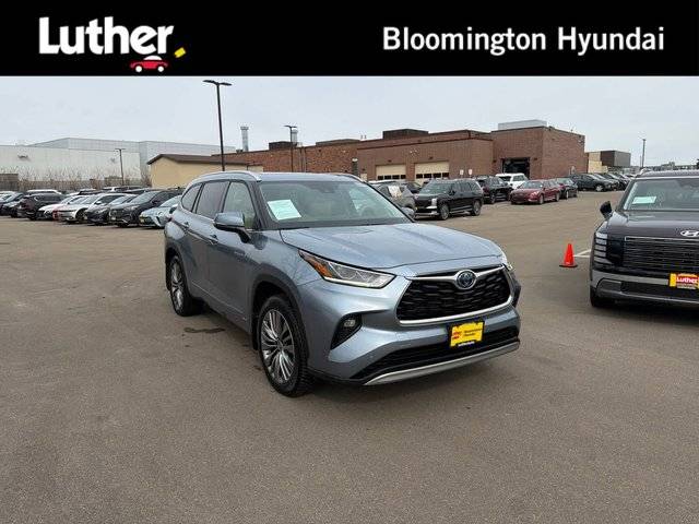 2021 Toyota Highlander Hybrid Platinum AWD photo