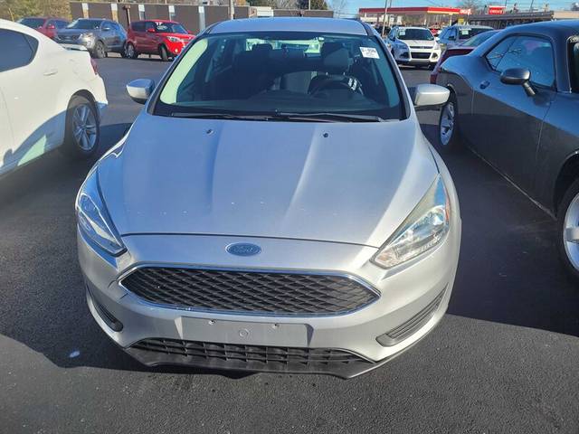 2018 Ford Focus SE FWD photo