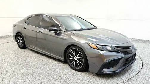 2021 Toyota Camry SE FWD photo