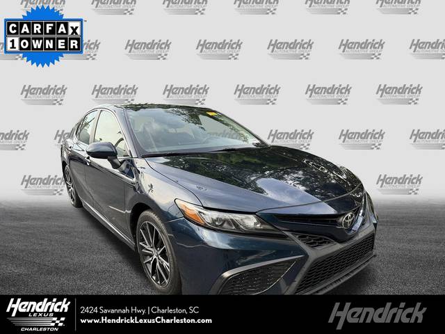 2021 Toyota Camry SE FWD photo