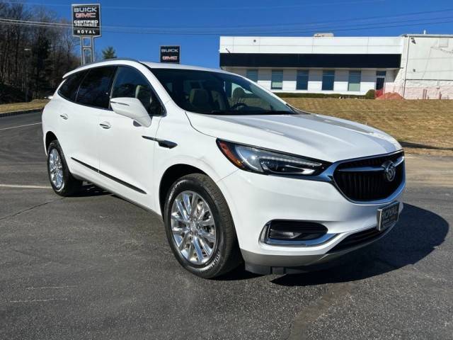 2021 Buick Enclave Essence AWD photo