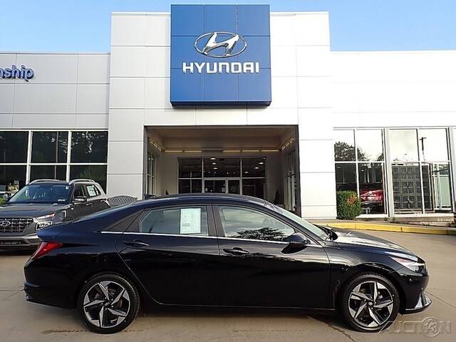 2021 Hyundai Elantra SEL FWD photo