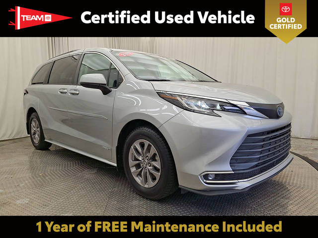 2021 Toyota Sienna XLE FWD photo