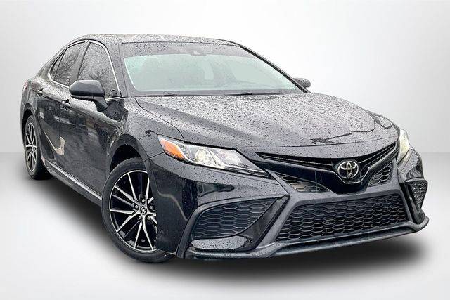 2021 Toyota Camry SE FWD photo