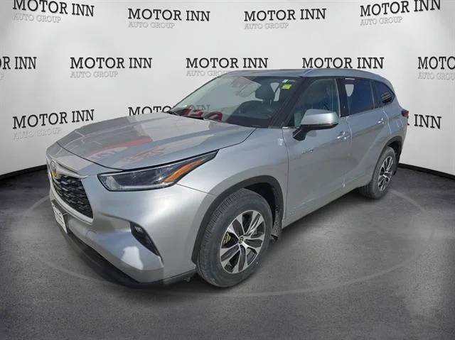 2021 Toyota Highlander Hybrid XLE AWD photo