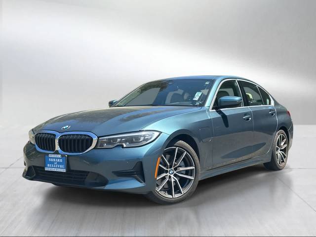 2021 BMW 3 Series 330e RWD photo