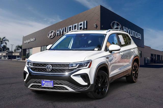 2022 Volkswagen Taos SEL FWD photo
