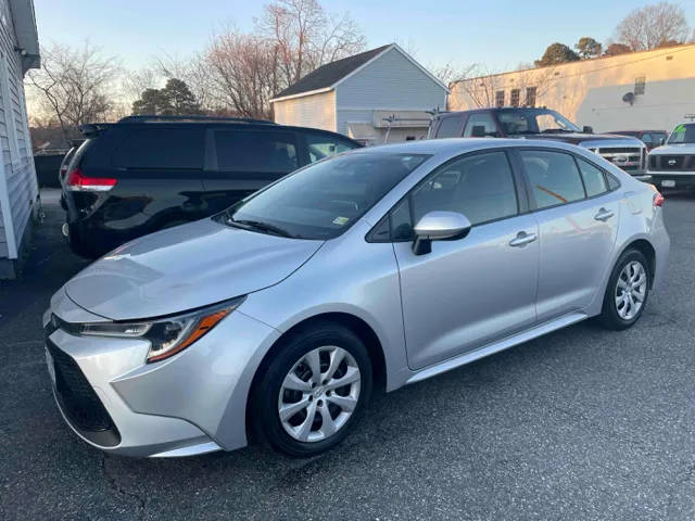 2020 Toyota Corolla LE FWD photo