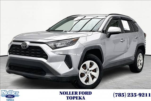 2019 Toyota RAV4 LE AWD photo