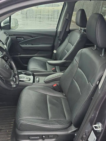 2021 Honda Pilot Touring 8-Passenger AWD photo