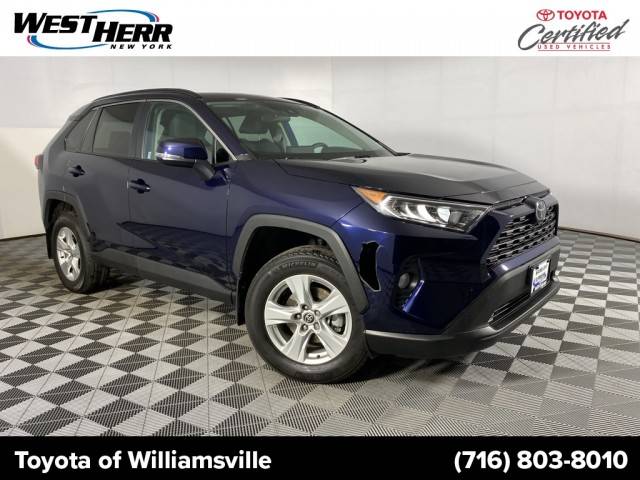 2021 Toyota RAV4 XLE AWD photo