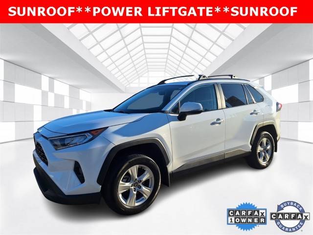 2021 Toyota RAV4 XLE FWD photo