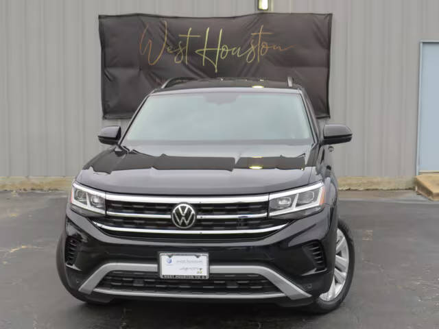 2021 Volkswagen Atlas 3.6L V6 SE w/Technology FWD photo