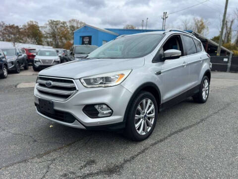 2017 Ford Escape Titanium 4WD photo