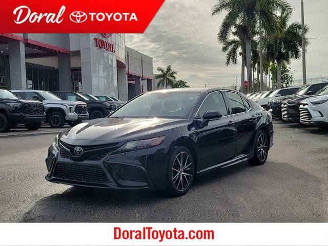 2021 Toyota Camry SE FWD photo