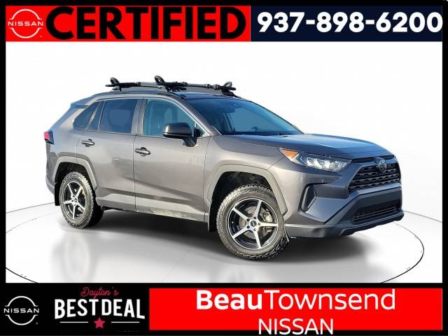 2021 Toyota RAV4 LE AWD photo