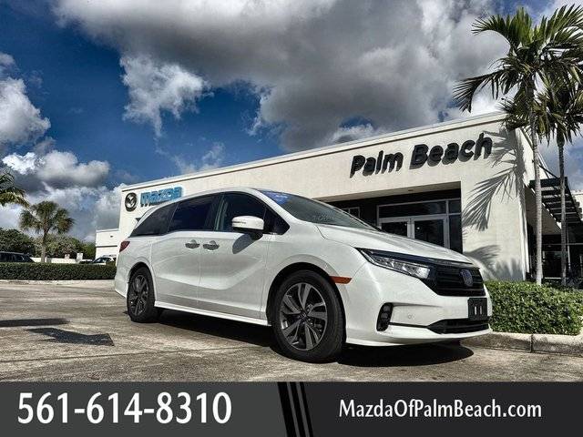 2022 Honda Odyssey Touring FWD photo