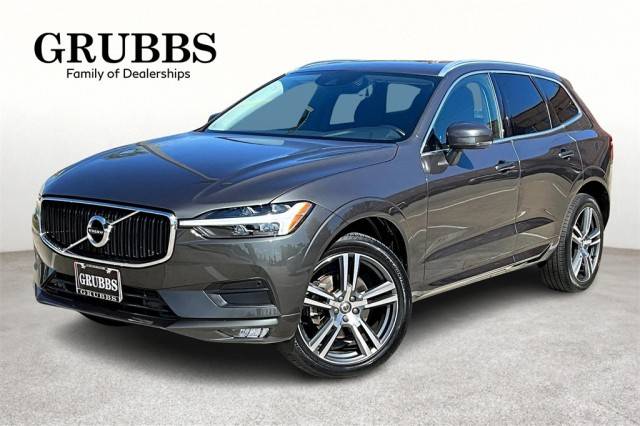 2021 Volvo XC60 Momentum AWD photo