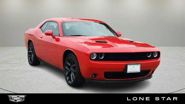 2021 Dodge Challenger SXT RWD photo