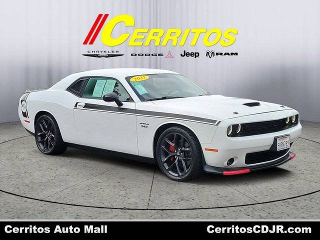 2021 Dodge Challenger R/T RWD photo