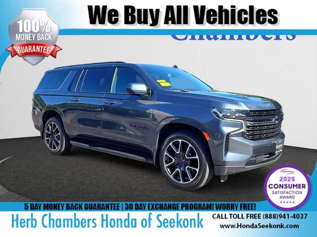 2021 Chevrolet Suburban RST 4WD photo